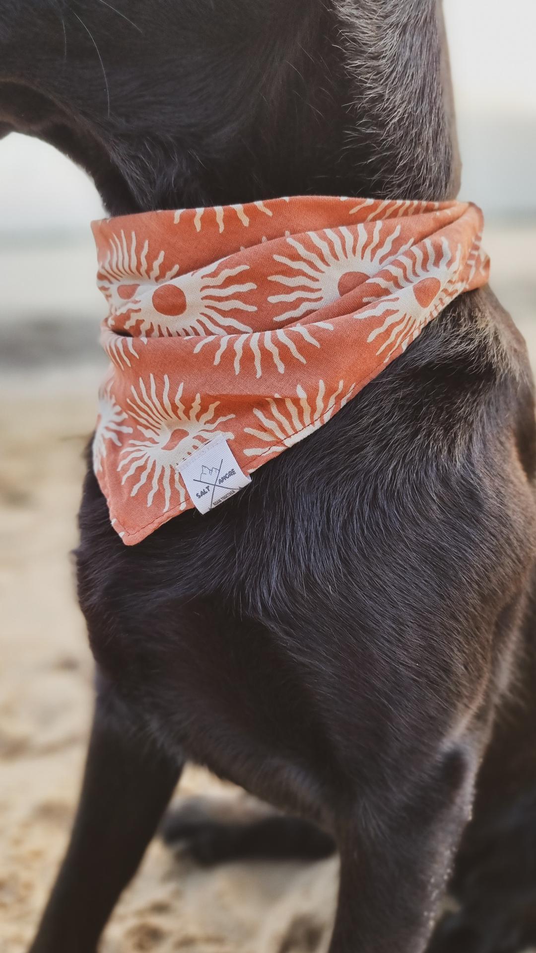 Hundehalstuch Solstice | Handgemachtes Bandana im Bohostil