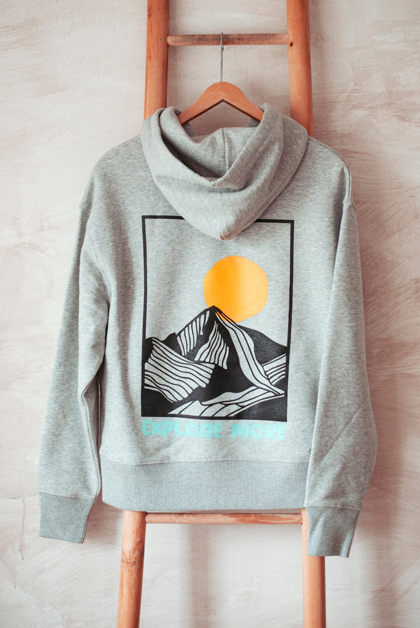 Bio-Baumwoll Hoodie "Explore More"