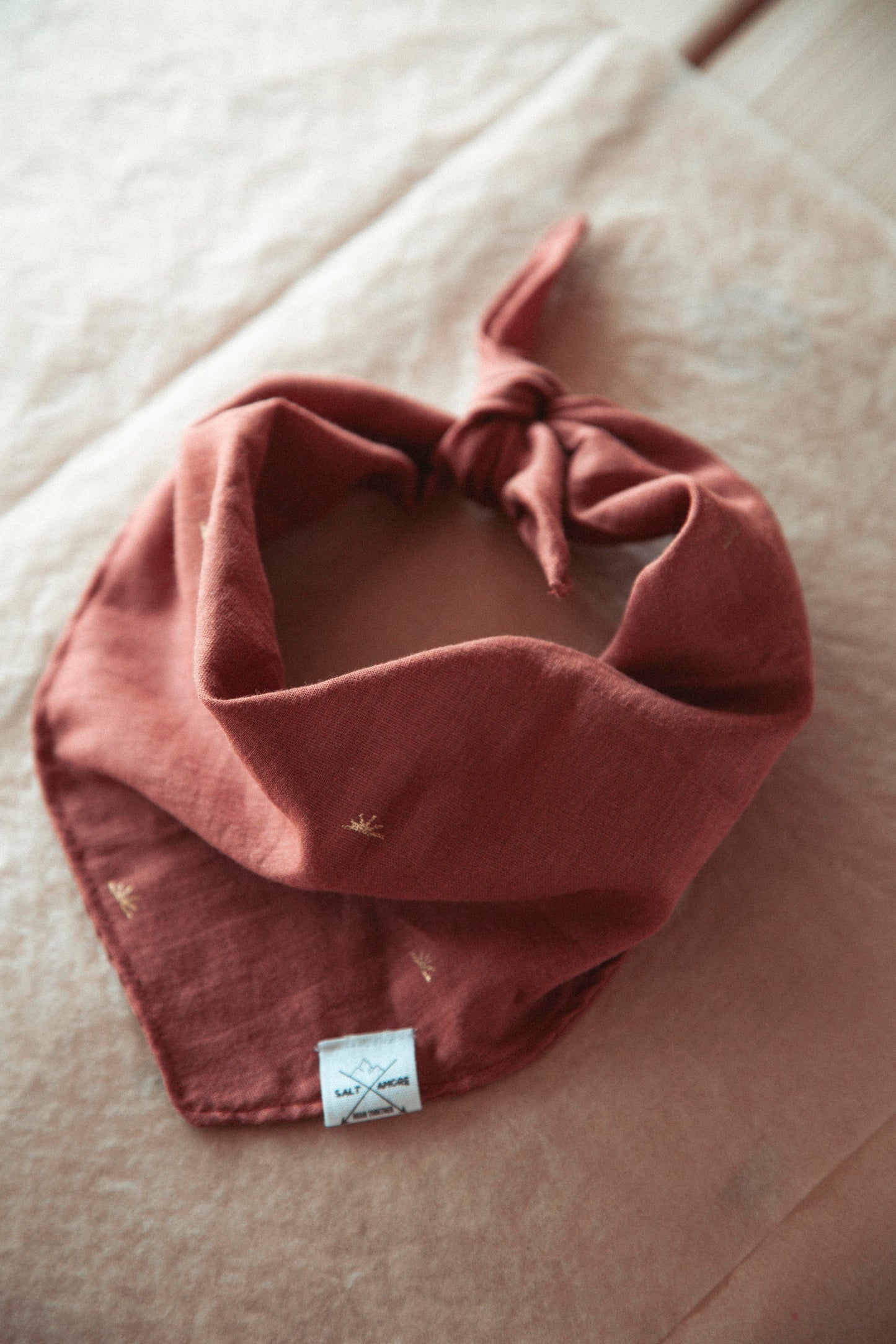 Hundehalstuch Sun Haze | Handgemachtes Bandana aus Bio-Baumwolle