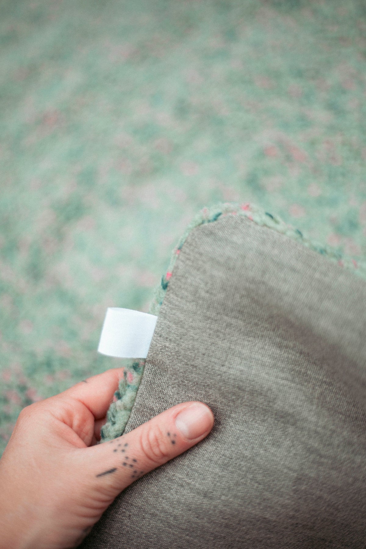 Pineberry Basecamp | Travel Blanket