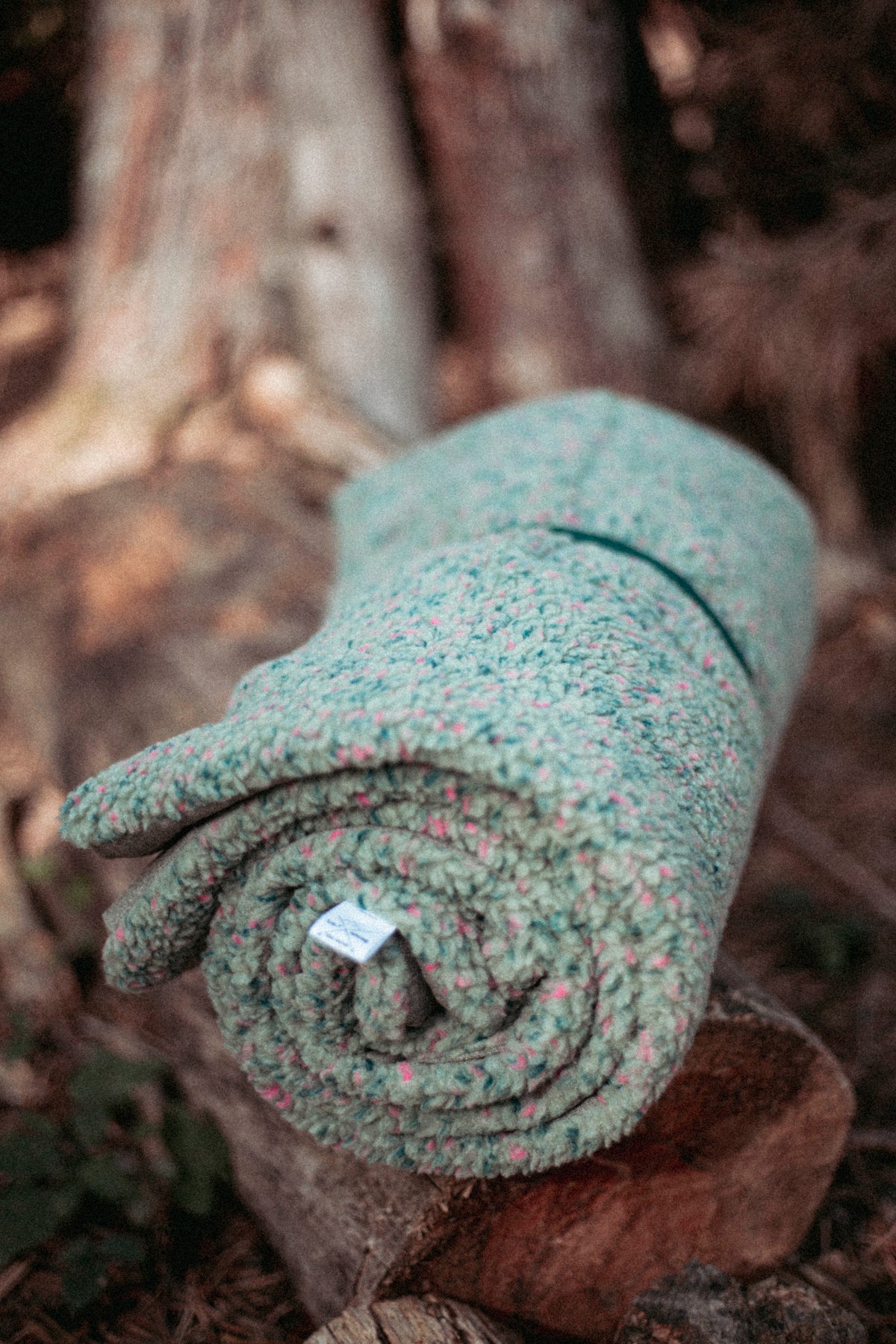 Pineberry Basecamp | Travel Blanket