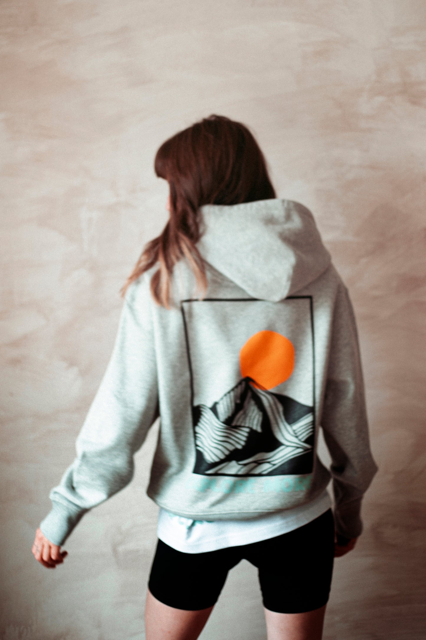 Bio-Baumwoll Hoodie "Explore More"